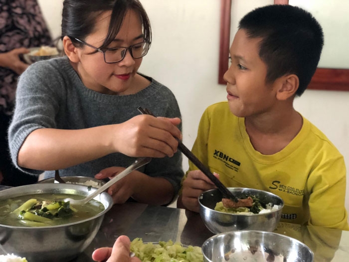 Chu Ngọc Quỳnh - Cô gái thiền sứ mệnh chu ngoc quynh co gai thien su menh