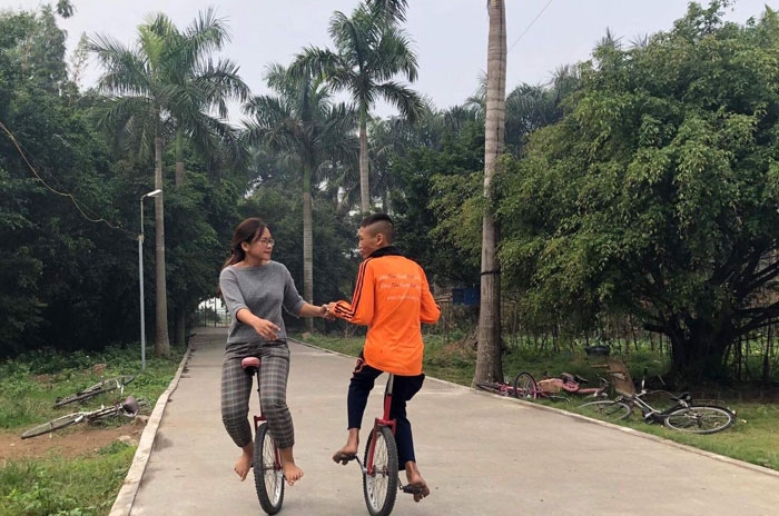 Chu Ngọc Quỳnh - Cô gái thiền sứ mệnh chu ngoc quynh co gai thien su menh