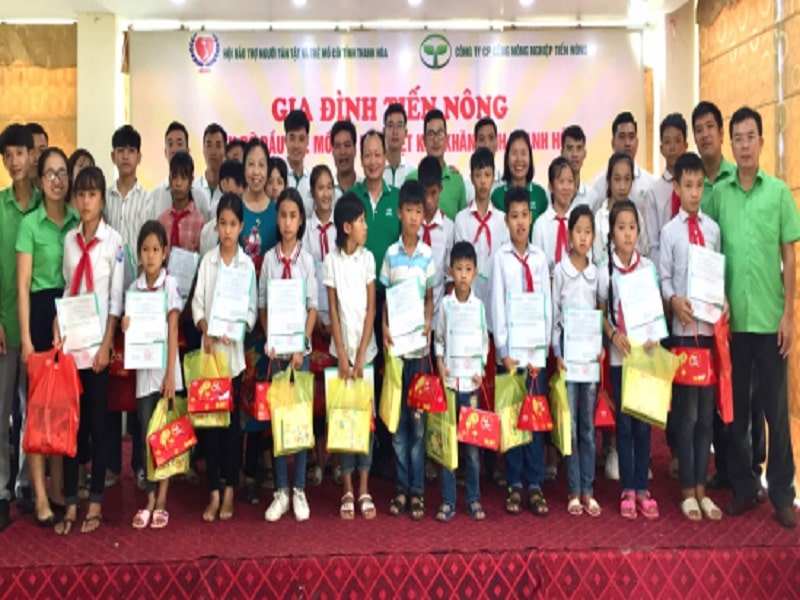 Nhận đỡ đầu 23 trẻ mồ côi