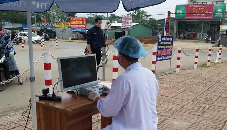 Nghệ An: Sáng chế máy đo thân nhiệt từ xa phòng dịch COVID-19