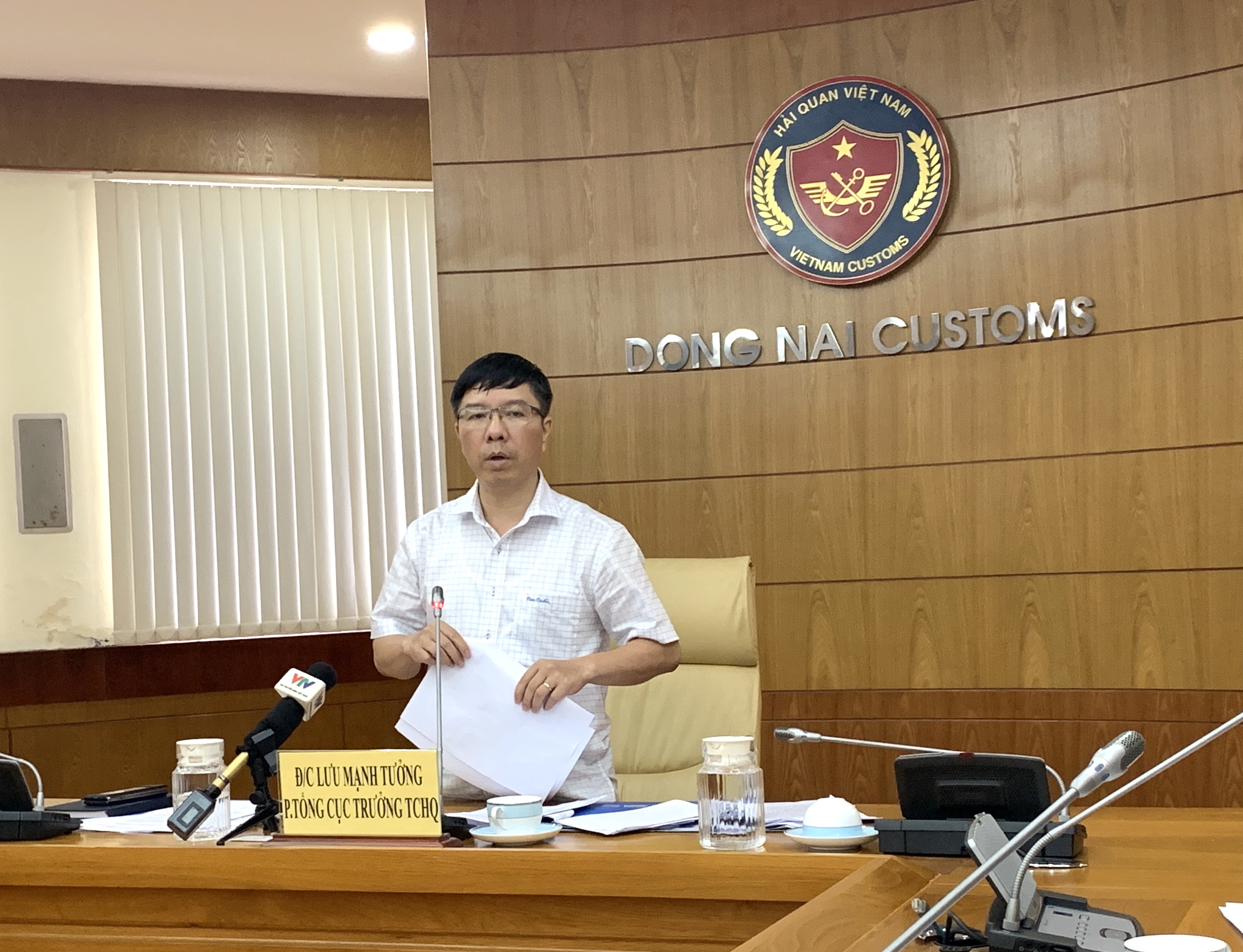 Đối thoại với DN xuất gỗ cao su dạng tấm