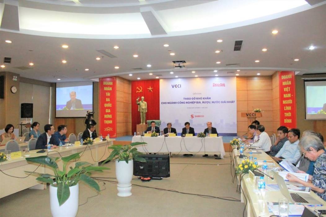 “Gọng kìm” khó khăn của ngành công nghiệp rượu, bia gong kim kho khan cua nganh cong nghiep ruou bia
