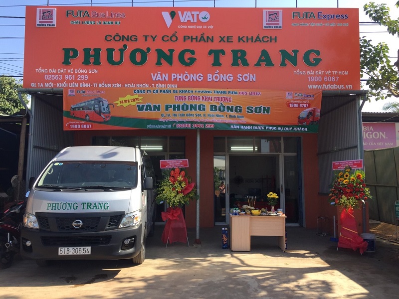 Phương Trang được vinh danh Top 5 công ty uy tín ngành vận tải và logistic