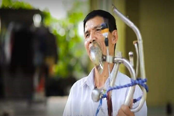Người đàn ông chế tạo sáo “Từ tâm” đến với người khuyết tật