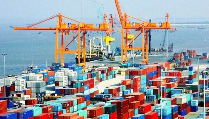 Giá thuê container rỗng tăng gấp 10 lần, ngành vận tải biển liên tục chạm kỷ lục