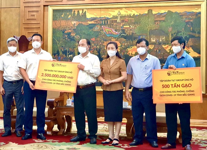 Tập đoàn T&T ủng hộ 1000 tấn gạo và 5 tỷ đồng cho Bắc Ninh và Bắc Giang chống dịch