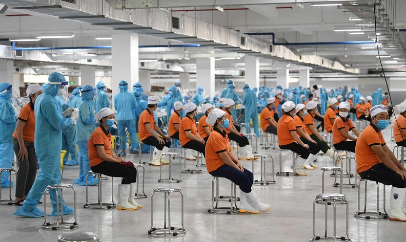300.000 lao động cách ly y tế sẽ được giải quyết chế độ BHXH ước tính 945 tỷ đồng