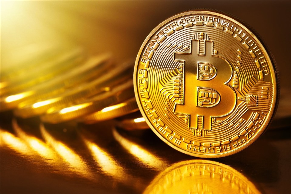 Lần đầu tiên Bitcoin rớt giá thảm hại xuống dưới 30.000 USD