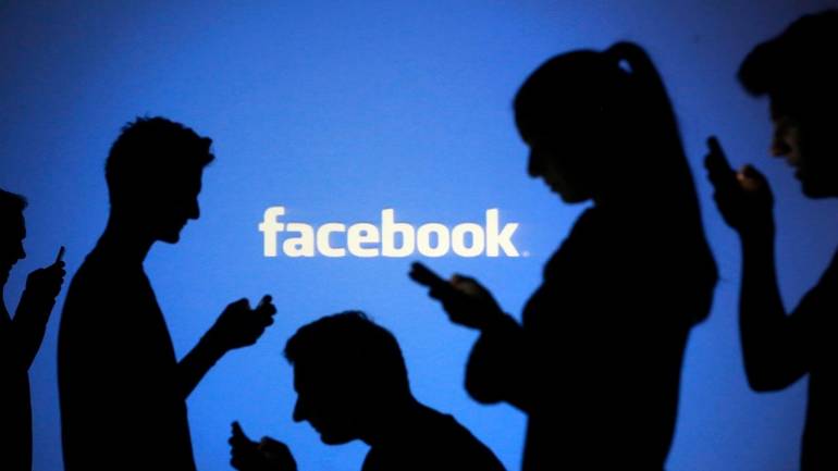Facebook: Giá trị vốn hóa cán mốc 1.000 tỷ USD