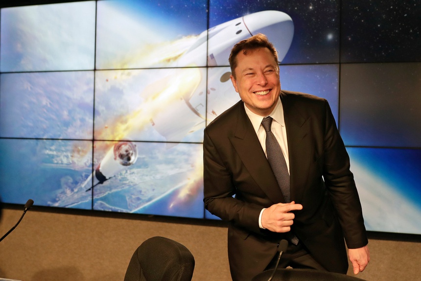 Elon Musk là CEO có thu nhập nhiều nhất thế giới