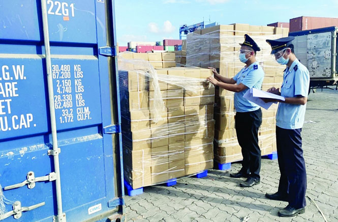 Hỗ trợ thông quan hàng hóa phòng, chống dịch Covid-19