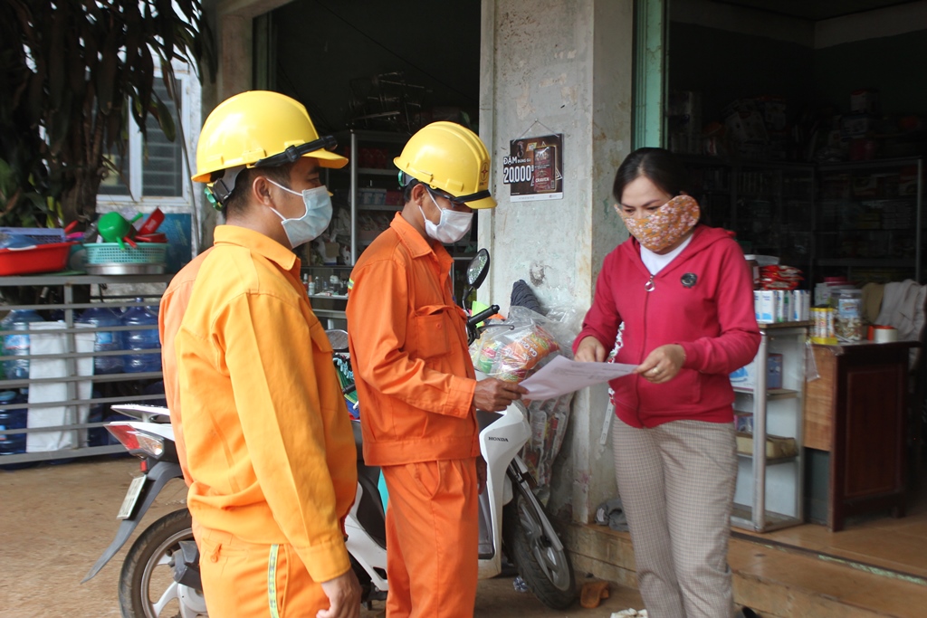 EVNCPC: Giảm 90 tỷ đồng tiền điện cho khách hàng bị ảnh hưởng bởi dịch COVID-19