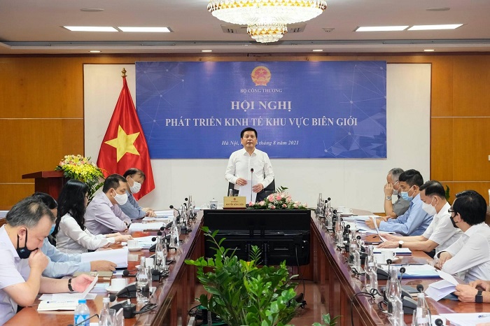 Tiến tới xóa bỏ xuất khẩu tiểu ngạch trong thương mại biên giới