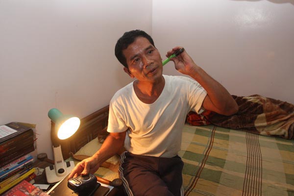 Người gãi lưng cho mình