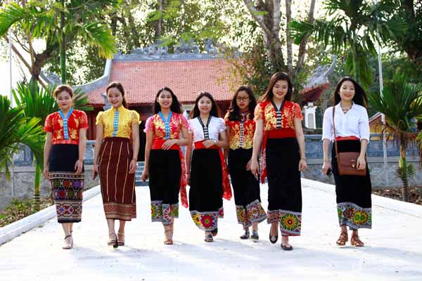 Mê hoặc hình ảnh thiếu nữ Thái Nghệ An khoe sắc