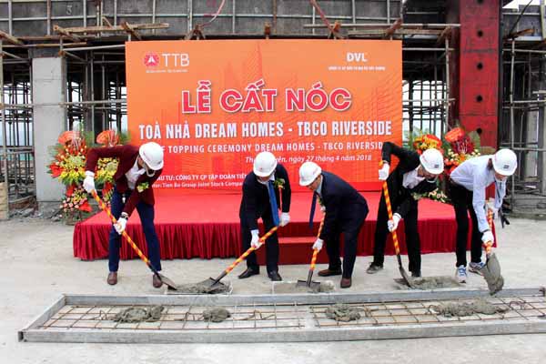 Cất nóc tòa nhà cao tầng DREAM HOME tại Dự án Khu đô thị TBCO RIVERSIDE (Thái Nguyên)