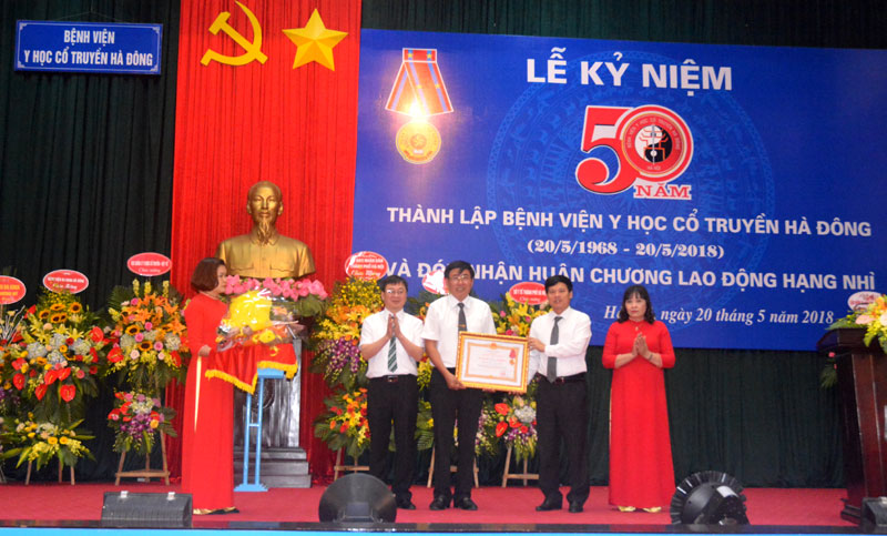 Bệnh viện Y học cổ truyền Hà Đông kỉ niệm 50 năm thành lập