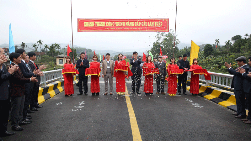 Khánh thành cầu Lán Tháp