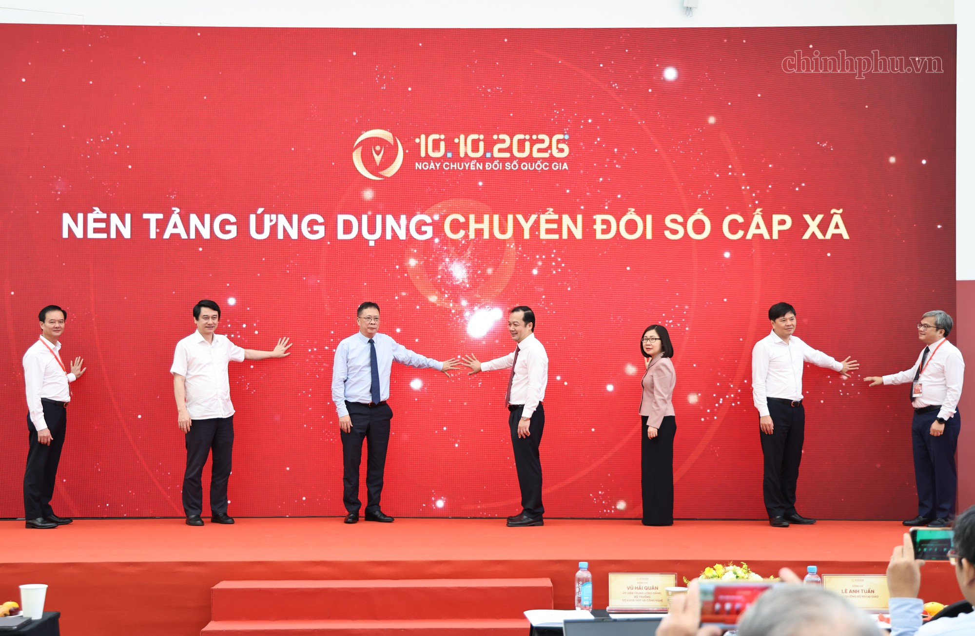 Ra mắt ứng dụng Chuyển đổi số cấp xã- Ảnh 1.
