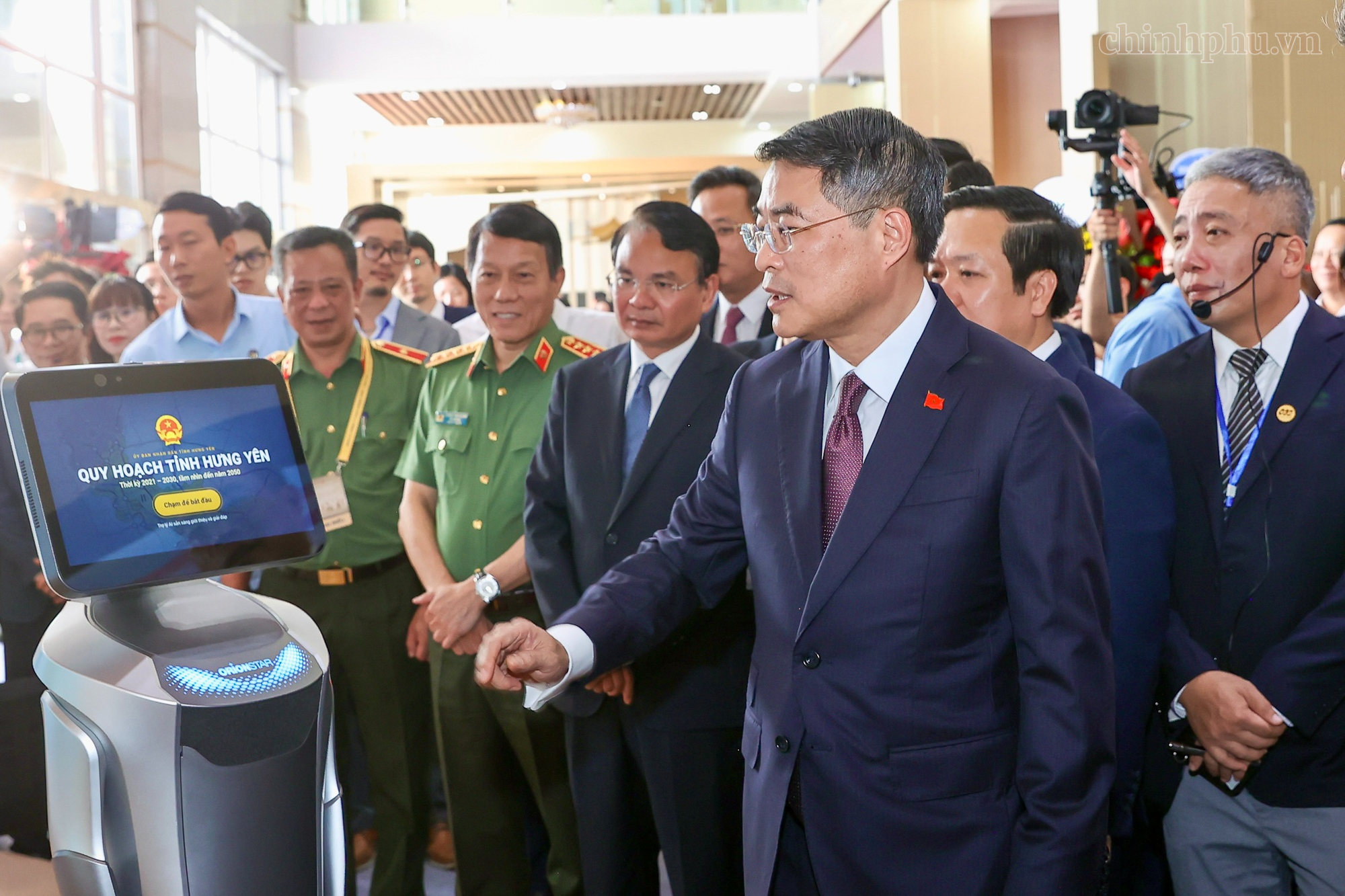 Thủ tướng: Hưng Yên cần quyết tâm cao nhất để sớm trở thành thành phố trước năm 2030- Ảnh 7.