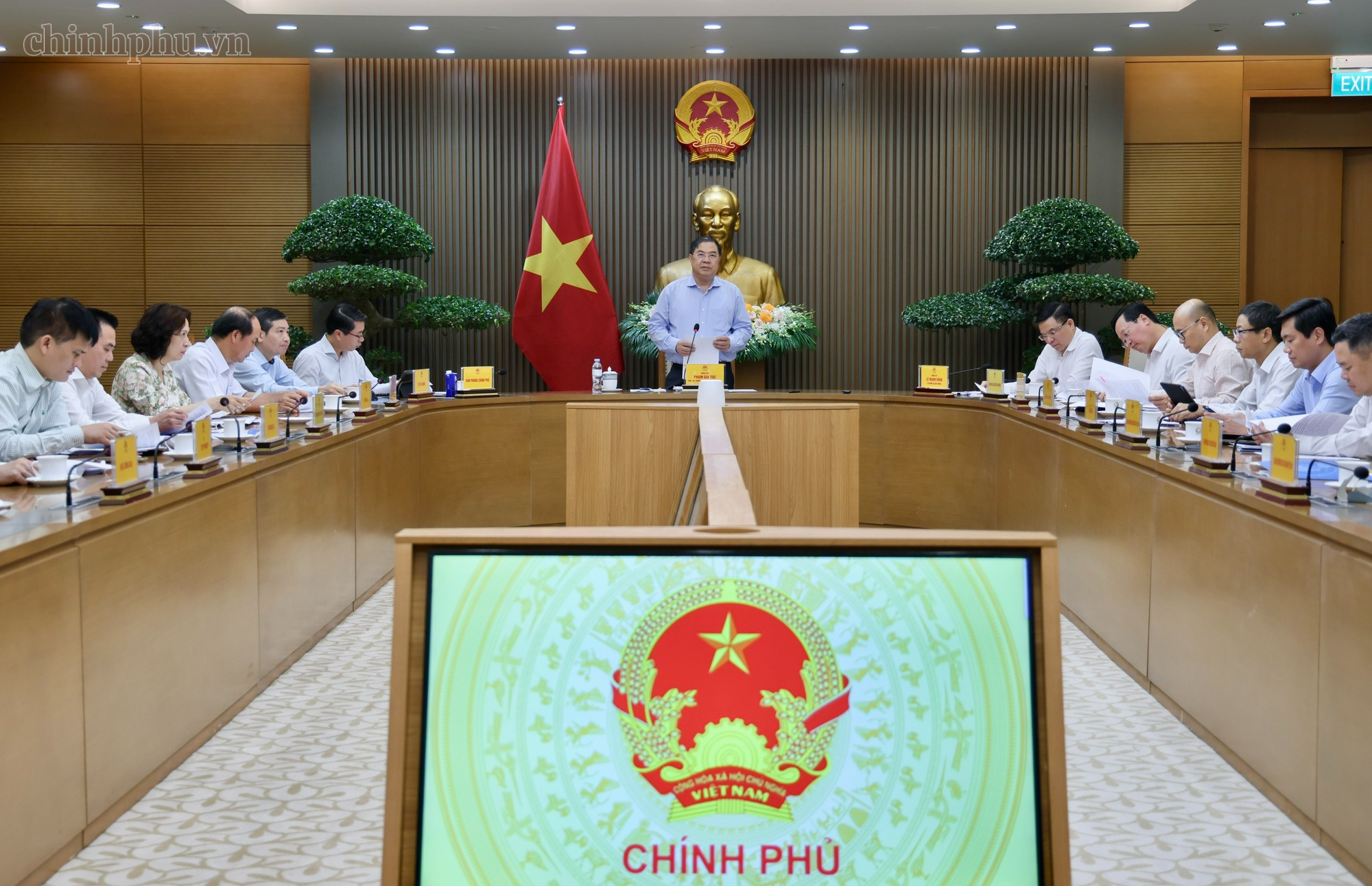 Phó Thủ tướng Thường trực Phạm Gia Túc chủ trì phiên họp Ban Công tác liên ngành đối ngoại và hội nhập quốc tế về kinh tế và khoa học - công nghệ- Ảnh 1.
