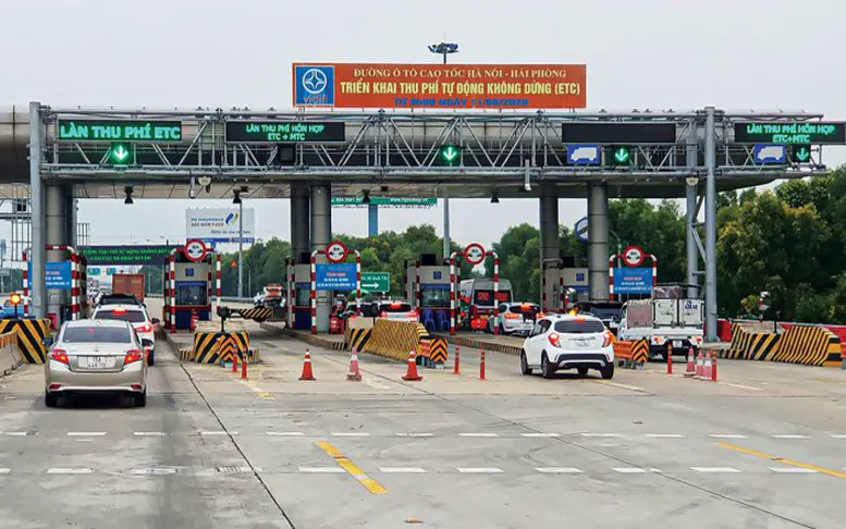 Tháo gỡ bất cập trong hoạt động thu phí điện tử đường bộ - Ảnh 2.