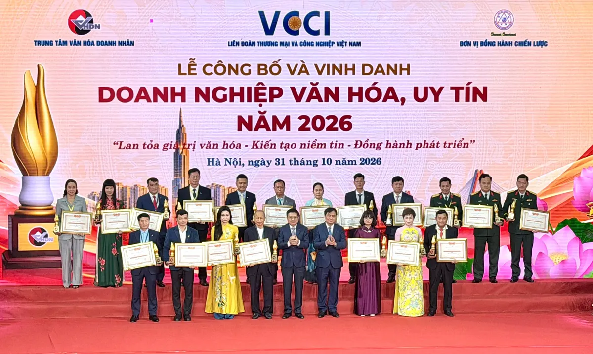 100 doanh nghiệp được VCCI vinh danh vì văn hóa và uy tín - Ảnh 1.
