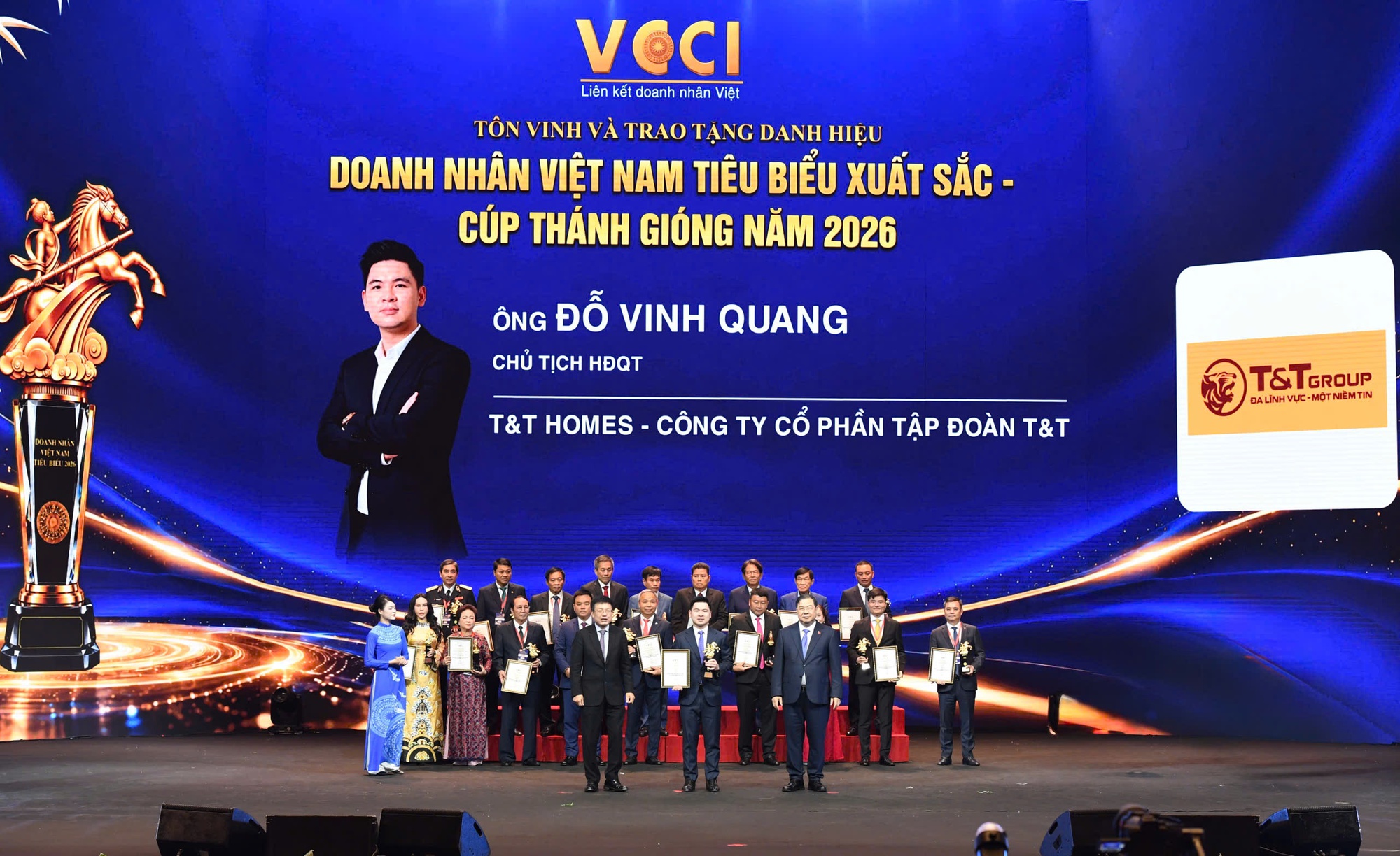 Phó Chủ tịch T&T Group Đỗ Vinh Quang được vinh danh Doanh nhân Việt Nam tiêu biểu - Cúp Thánh Gióng 2026- Ảnh 1.