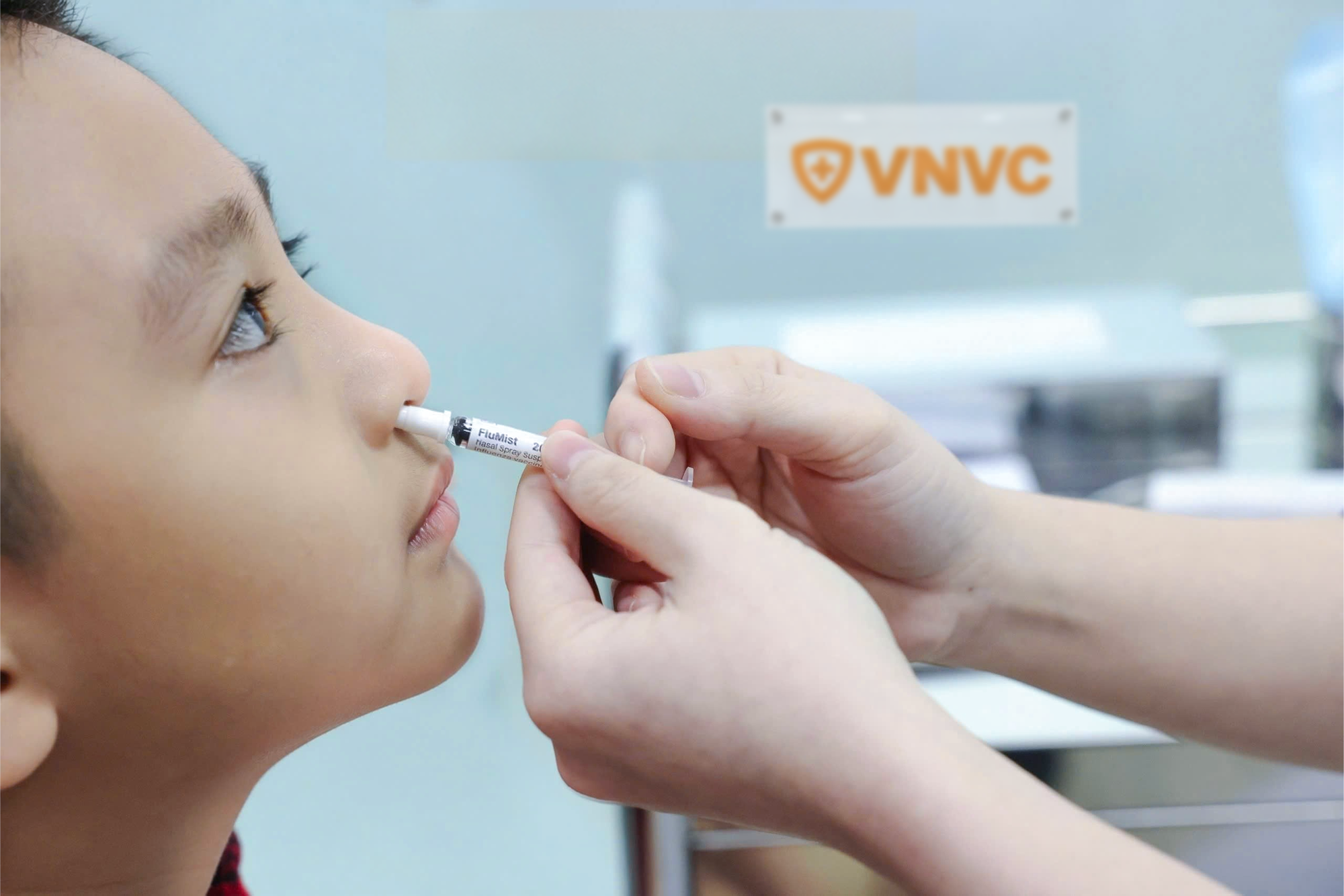 VNVC triển khai sử dụng vaccine cúm công nghệ mới dạng xịt đầu tiên tạo Việt Nam - Ảnh 1.