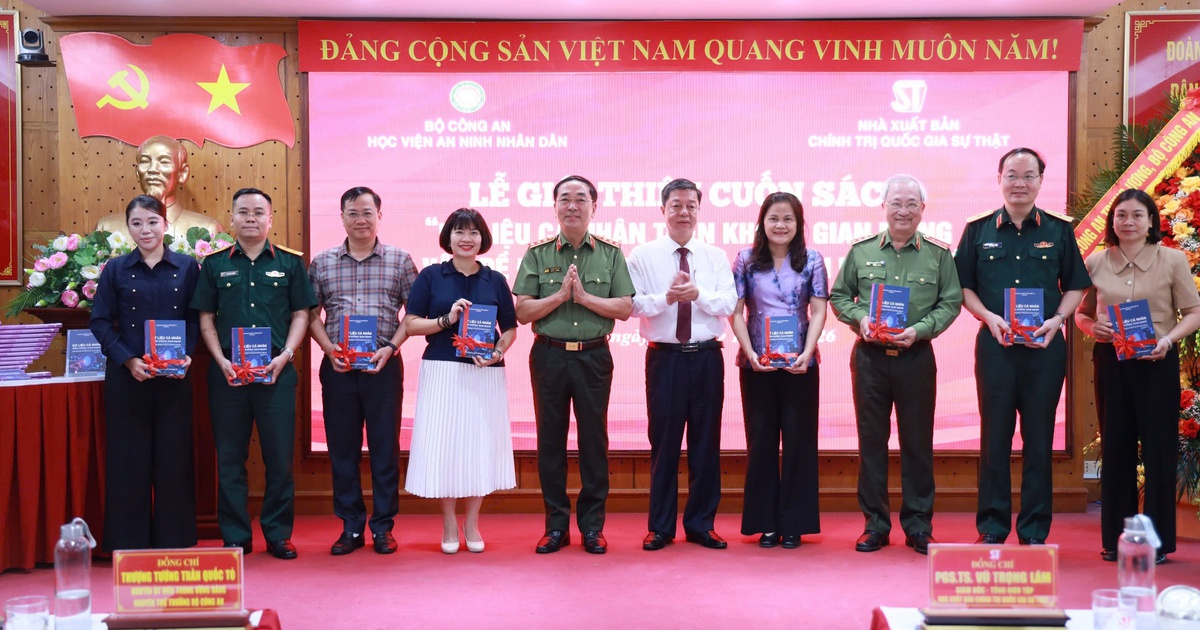 Nâng cao nhận thức và trách nhiệm về bảo vệ dữ liệu cá nhân trên không gian mạng