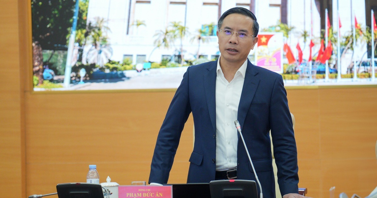 Ngân hàng Nhà nước họp với các tổ chức tín dụng, yêu cầu giảm lãi suất