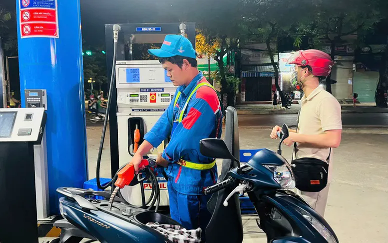 Điều chỉnh giá xăng dầu từ 15h ngày 29/10 - Ảnh 2.