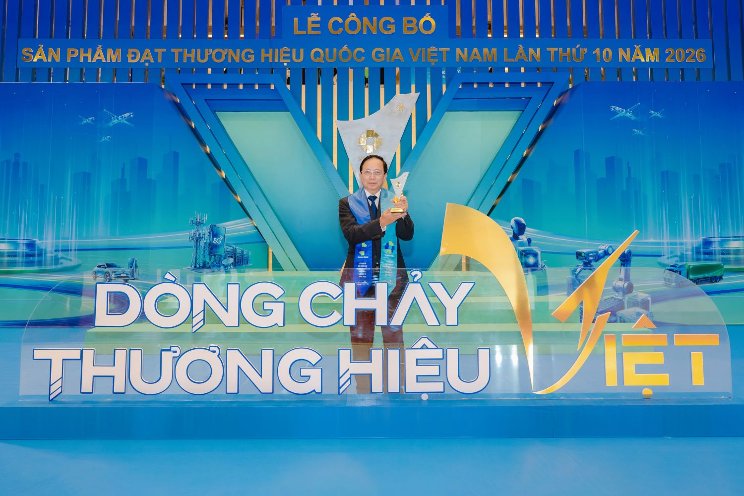 HDBank tiếp tục khẳng định vị thế thương hiệu quốc gia- Ảnh 2.