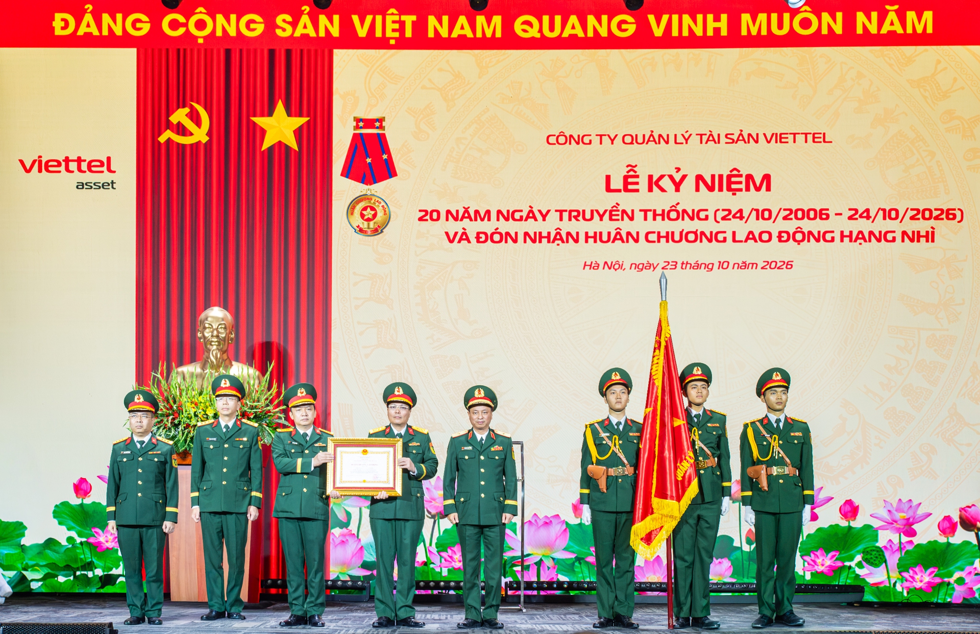 Viettel Asset nhận Huân chương Lao động hạng Nhì- Ảnh 1.