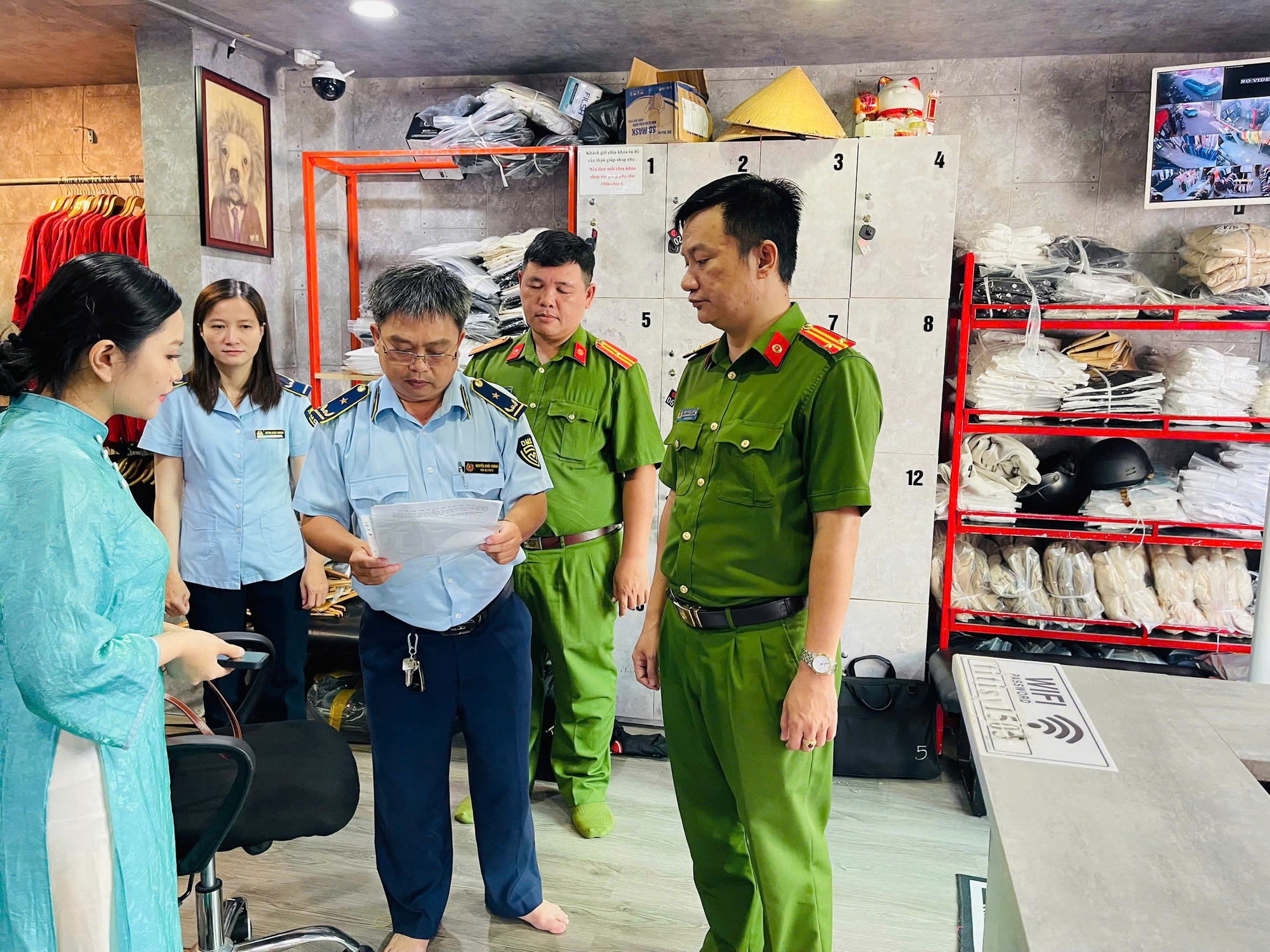 Cần Thơ tập trung ngăn chặn hàng giả, hàng lậu lợi dụng thương mại điện tử để tiêu thụ- Ảnh 1.