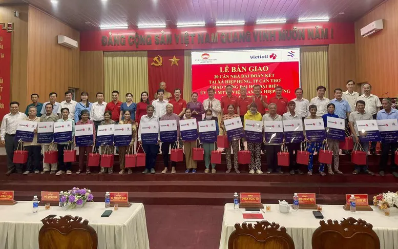 Trúng Jackpot hơn 31 tỷ đồng, người đàn ông Hải Phòng dành 400 triệu đồng làm từ thiện - Ảnh 3.