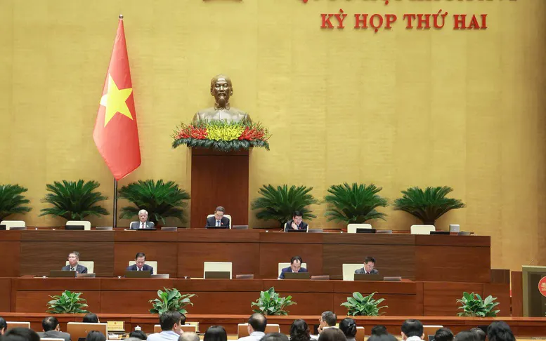 Thống đốc nói về lãi suất, tín dụng bất động sản và vốn cho DN - Ảnh 2.