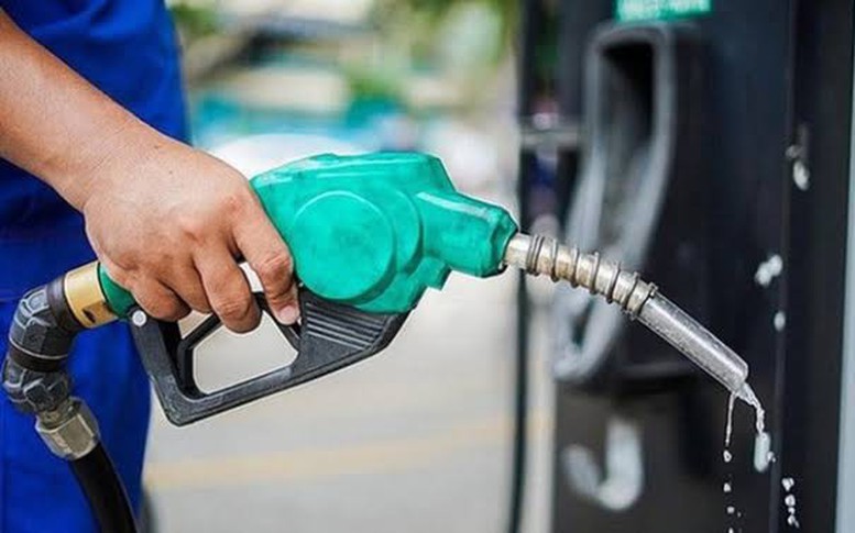 Khẩn trương xem xét phương án giảm thuế tiêu thụ đặc biệt với xăng về 0% và giảm giá điện - Ảnh 4.