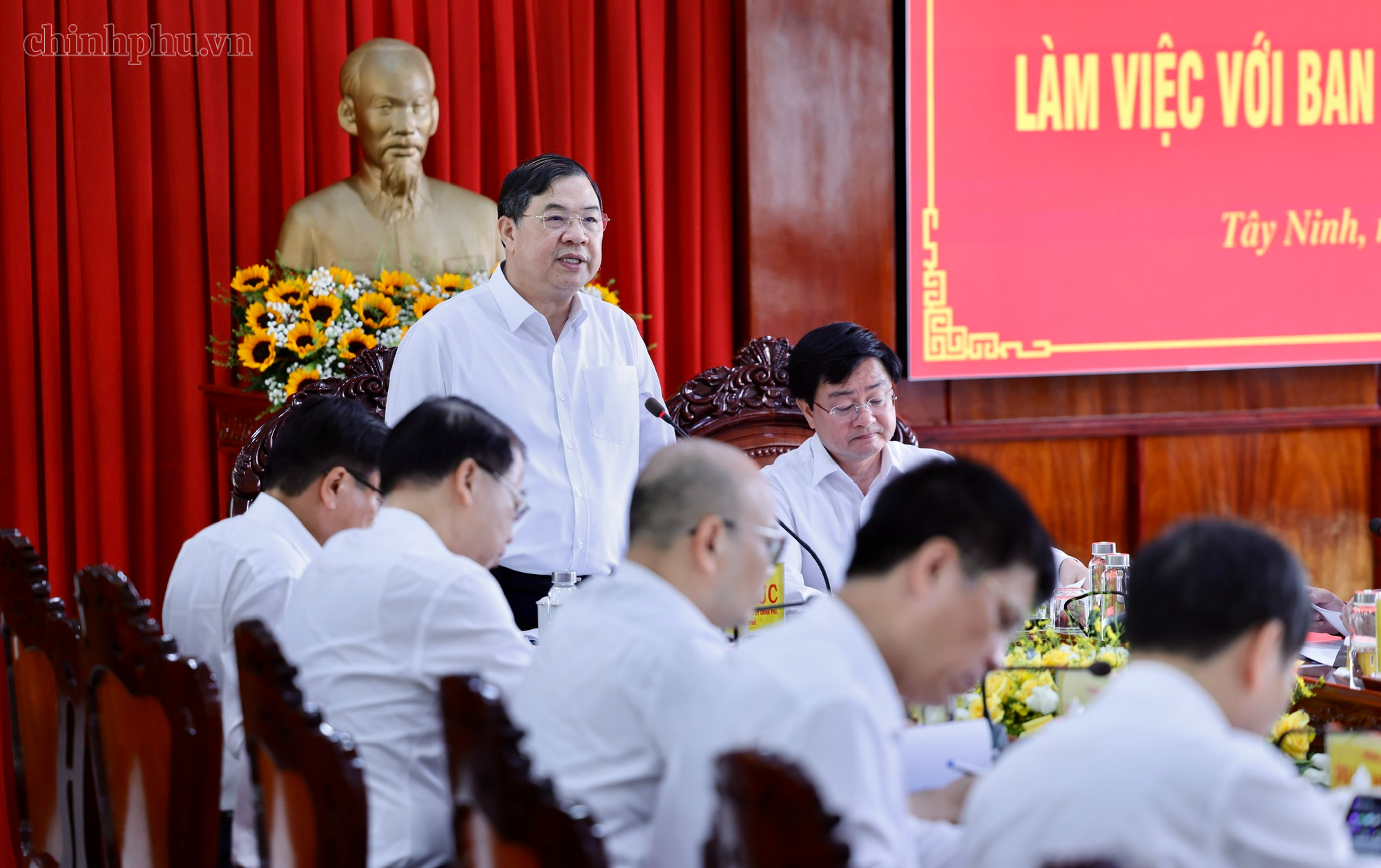 Phó Thủ tướng Thường trực Phạm Gia Túc: Tây Ninh phấn đấu tăng trưởng năm 2026 từ 10,5% trở lên- Ảnh 4.