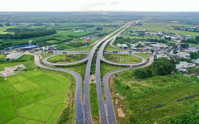 Dự kiến đưa sân bay Long Thành vào khai thác từ 0h ngày 24/12  - Ảnh 2.