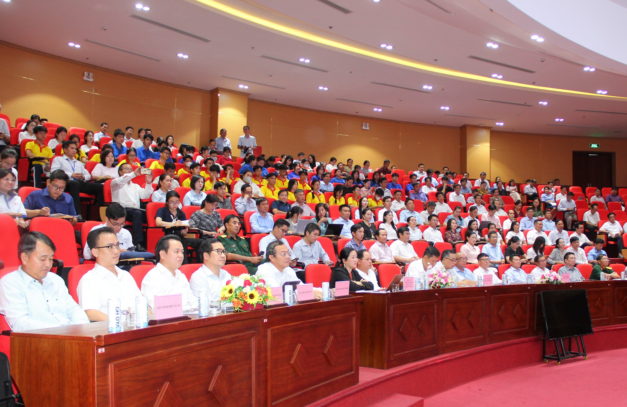 Vĩnh Long: Chính quyền cam kết 